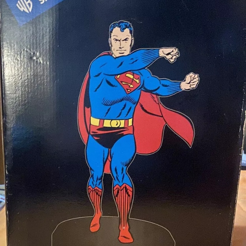 Rare Warner Bros. Store Exclusive Silverage 12” Superman Collectible Statue.